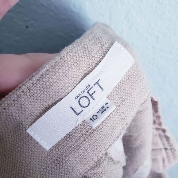 LOFT Tan Neutral Linen Raw Hem Rivieria Shorts - Picture 5 of 7